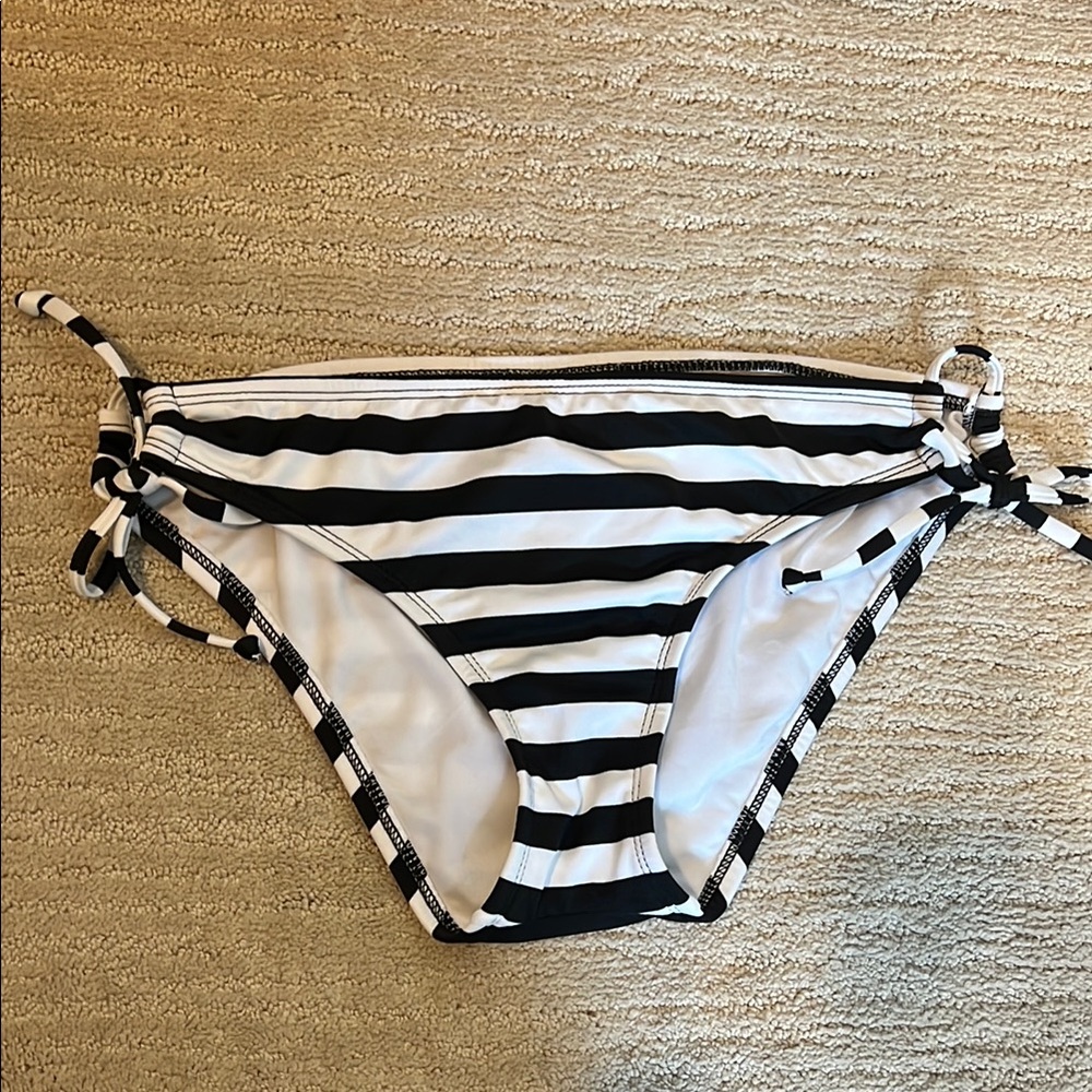 Mossimo Supply Co. Black and White Bikini Bottom